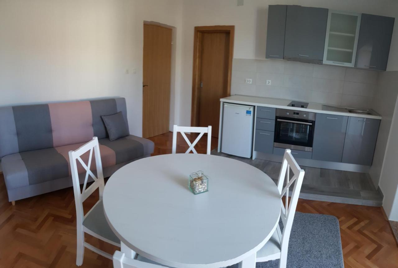 Anka Bunic Bed & Breakfast Rab Town Ngoại thất bức ảnh
