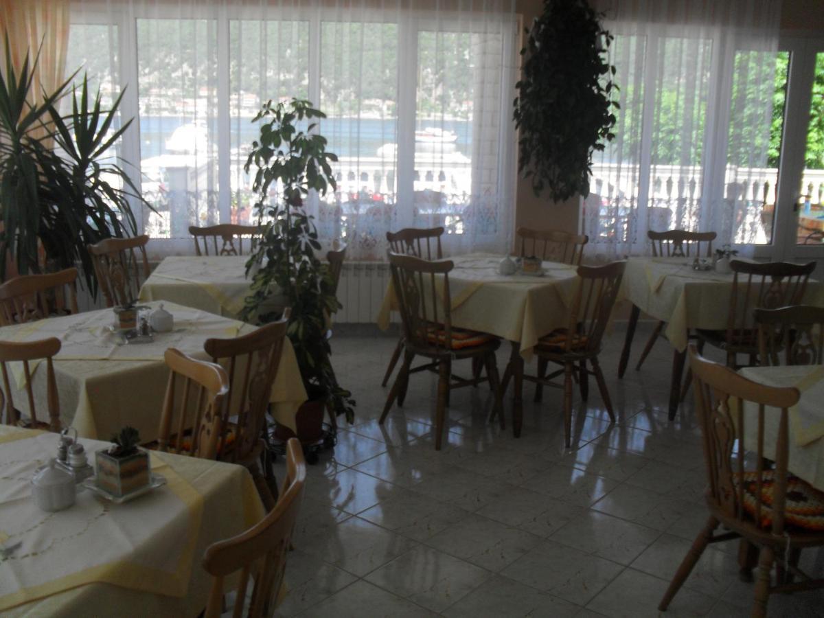 Anka Bunic Bed & Breakfast Rab Town Ngoại thất bức ảnh