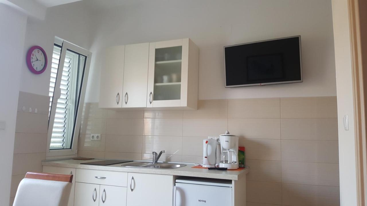 Anka Bunic Bed & Breakfast Rab Town Ngoại thất bức ảnh