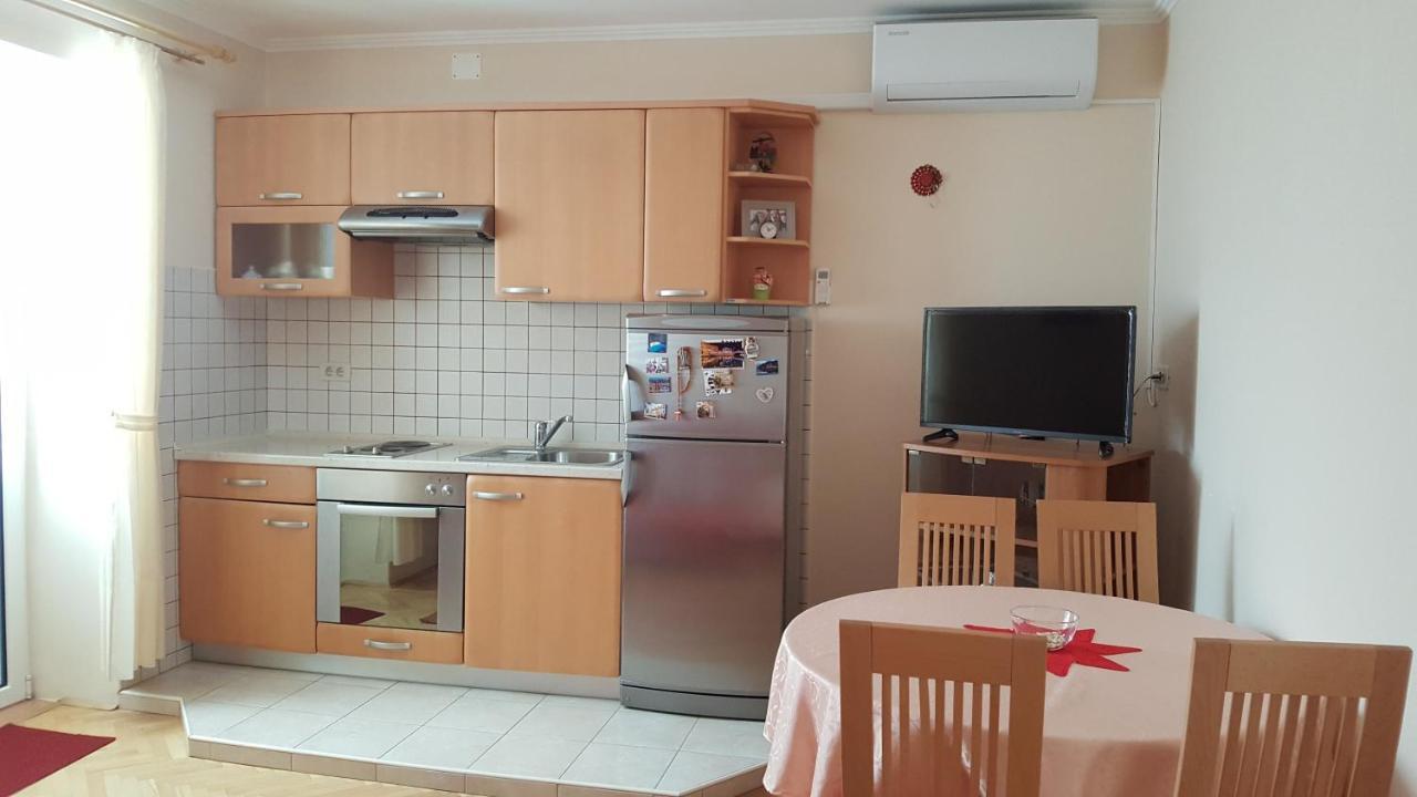 Anka Bunic Bed & Breakfast Rab Town Ngoại thất bức ảnh