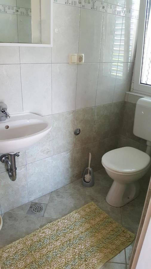 Anka Bunic Bed & Breakfast Rab Town Ngoại thất bức ảnh